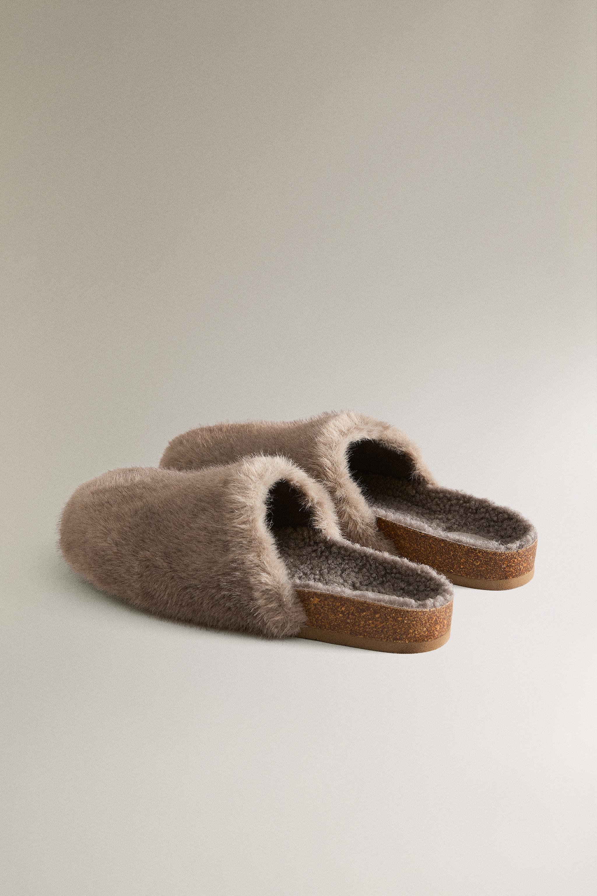 FAUX FUR MULE CLOG SLIPPERS